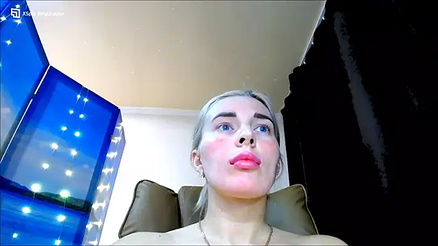 Snapshot of miaa_sunn chatting on 01/19/25, 11:32 miaa sunn online show from 01/19/25, 11:32