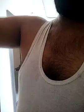 Snapshot of Eroticdick69 chatting on 10/17/25, 03:32 Eroticdick69 online show from 10/17/25, 03:32