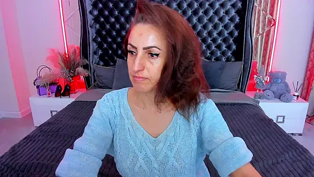 Snapshot of Rebecca_Diamond chatting on 04/28/26, 05:45 Rebecca Diamond online show from 04/28/26, 05:45