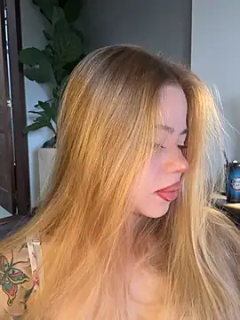 curchez  online show from 04/16/26, 09:37