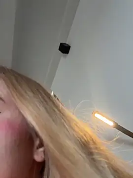 curchez  online show from 03/05/26, 08:05