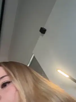 curchez  online show from 03/03/26, 08:27