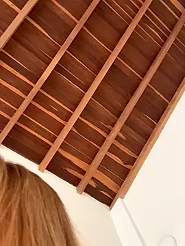 curchez  online show from 10/21/25, 06:29