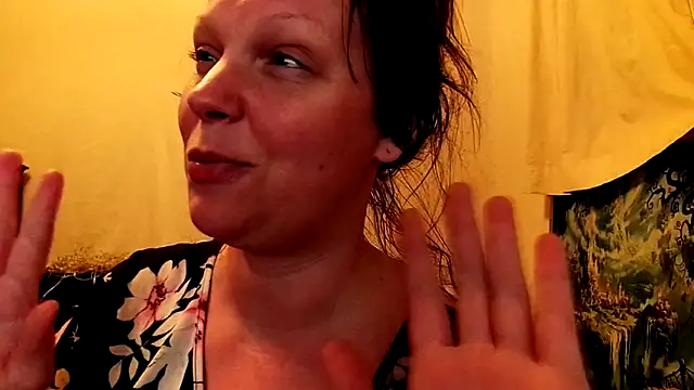 GamerGirlRoxyAndLee online show from 09/12/25, 04:12