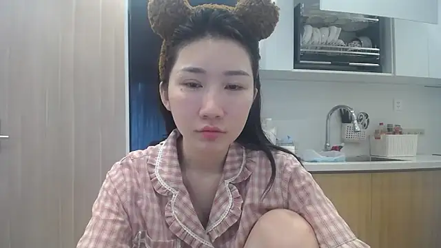Snapshot of Asiagirll chatting on 05/17/26, 03:06 Asiagirll online show from 05/17/26, 03:06