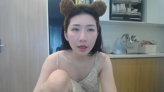Snapshot of Asiagirll chatting on 05/06/26, 03:21 Asiagirll online show from 05/06/26, 03:21