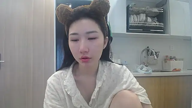 Snapshot of Asiagirll chatting on 05/12/26, 01:57 Asiagirll online show from 05/12/26, 01:57