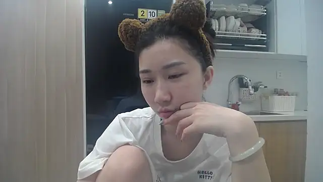 Snapshot of Asiagirll chatting on 06/16/26, 03:12 Asiagirll online show from 06/16/26, 03:12