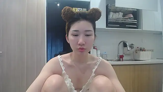 Snapshot of Asiagirll chatting on 05/18/26, 03:17 Asiagirll online show from 05/18/26, 03:17