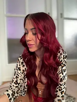 Pia July  online show from 02/21/26, 09:22