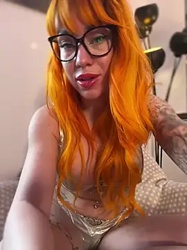 Pia July  online show from 01/29/25, 12:02