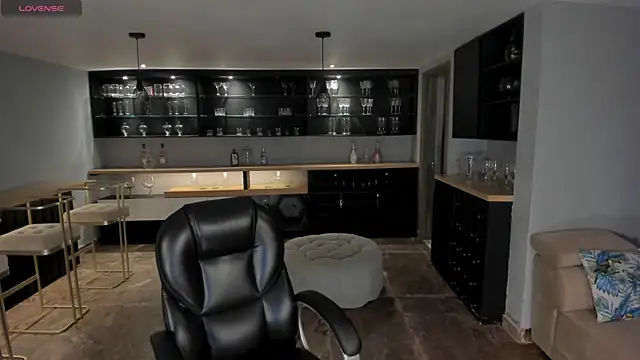 AbellaCroft online show from 03/31/26, 02:19