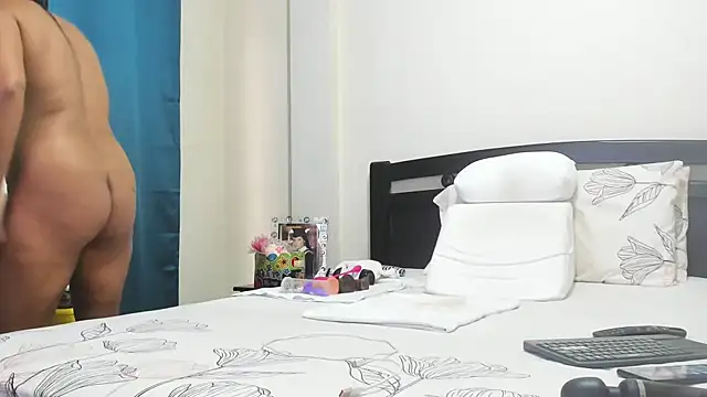 mara2020 69 online show from 11/02/25, 03:28