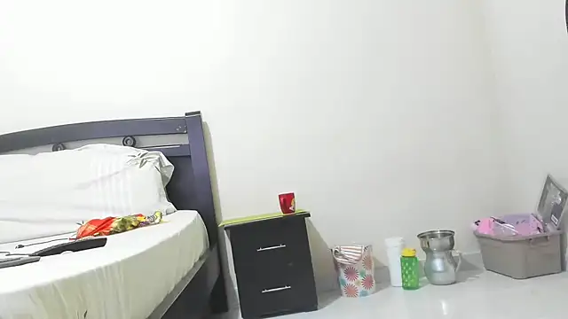 mara2020 69 online show from 11/29/25, 12:49