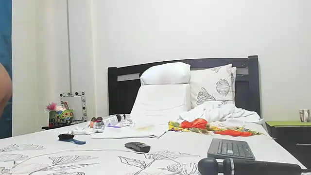 mara2020 69 online show from 11/07/25, 01:59