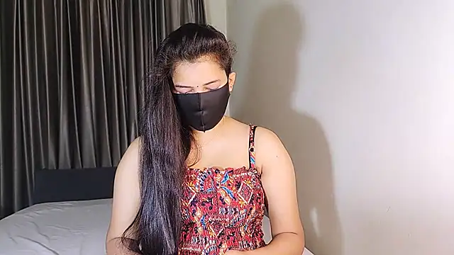 YourLovelyQueen online show from 01/24/25, 08:53