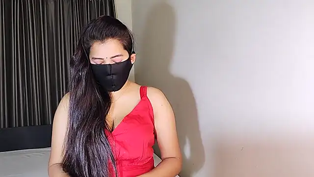 YourLovelyQueen online show from 02/14/25, 05:14
