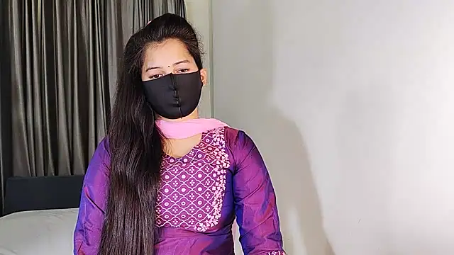 YourLovelyQueen online show from 01/16/25, 08:14