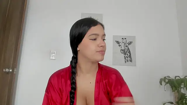 Snapshot of Hanna_Risso chatting on 09/27/25, 05:41 Hanna Risso online show from 09/27/25, 05:41