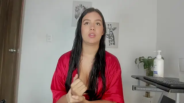 Snapshot of Hanna_Risso chatting on 10/01/25, 06:12 Hanna Risso online show from 10/01/25, 06:12