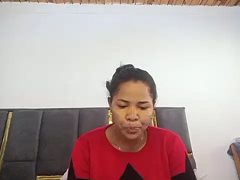 Snapshot of aleixane chatting on 07/10/26, 06:02 aleixane online show from 07/10/26, 06:02