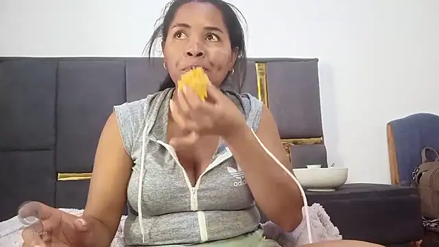 Snapshot of aleixane chatting on 05/16/26, 10:36 aleixane online show from 05/16/26, 10:36