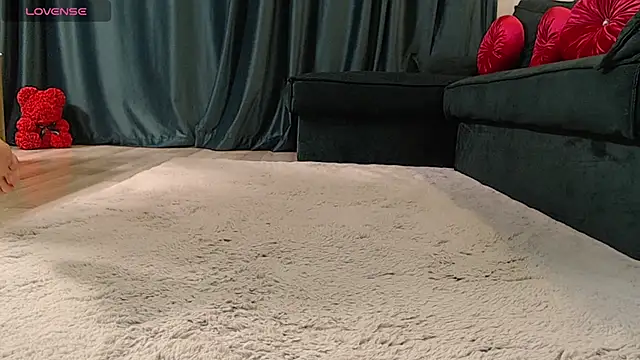 natasha-bigas online show from 04/20/26, 06:53