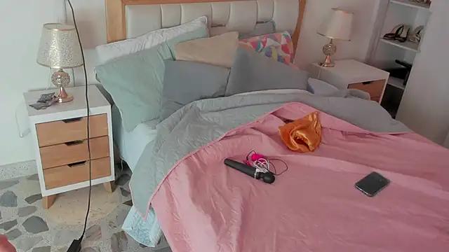 elena mature online show from 10/25/25, 07:14