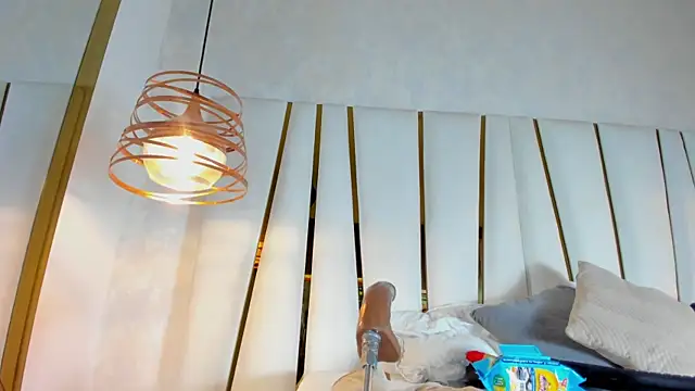 elena mature online show from 04/16/26, 09:39