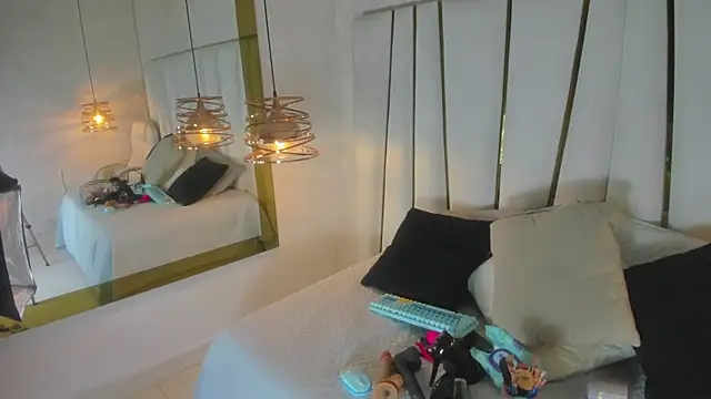 elena mature online show from 03/27/26, 07:04