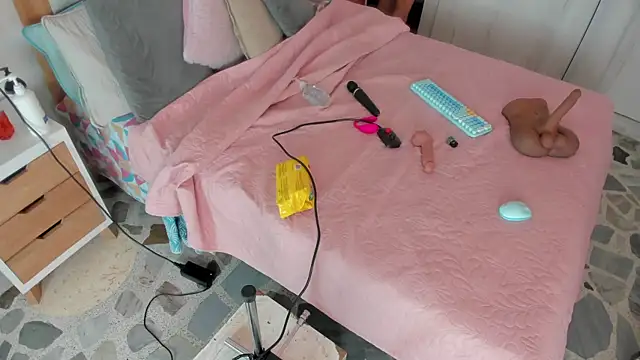 elena mature online show from 10/21/25, 07:24