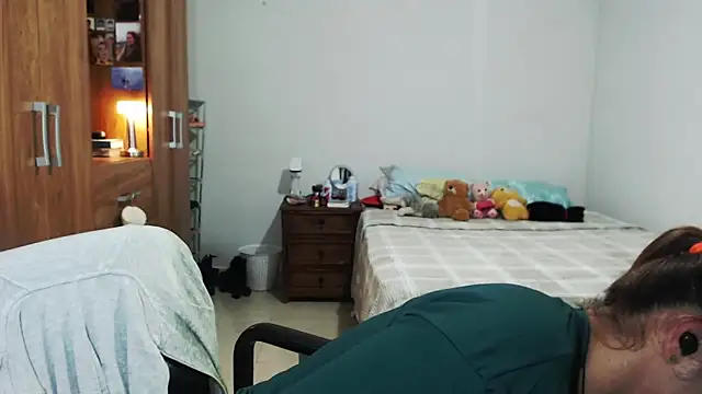 solamatista11 online show from 12/22/25, 10:43