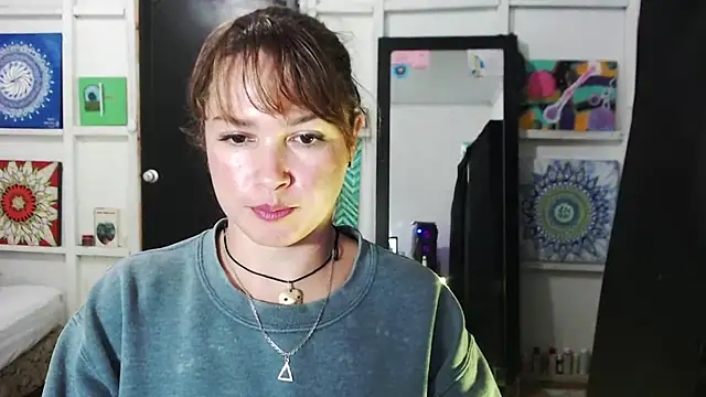 solamatista11 online show from 10/27/25, 07:37