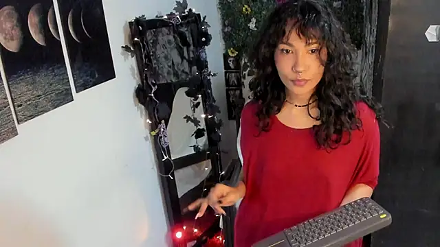 Mary Rosse1 online show from 11/13/25, 07:18