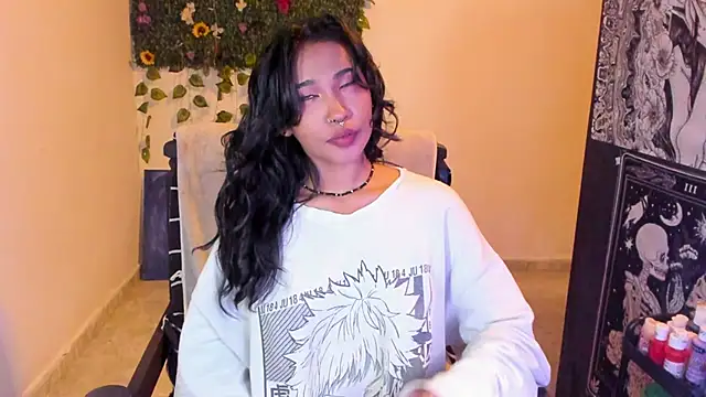 Mary Rosse1 online show from 10/22/25, 06:51