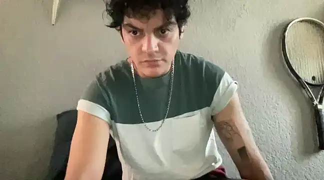 Snapshot of GruesoMexico chatting on 12/26/24, 09:26 GruesoMexico online show from 12/26/24, 09:26