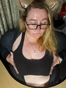 Iceprincess2bad4u online show from 11/03/25, 06:11