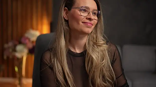 Snapshot of BrandyWhite chatting on 09/11/25, 05:40 BrandyWhite online show from 09/11/25, 05:40