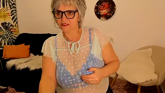 Milf-Ella online show from 02/24/26, 09:37