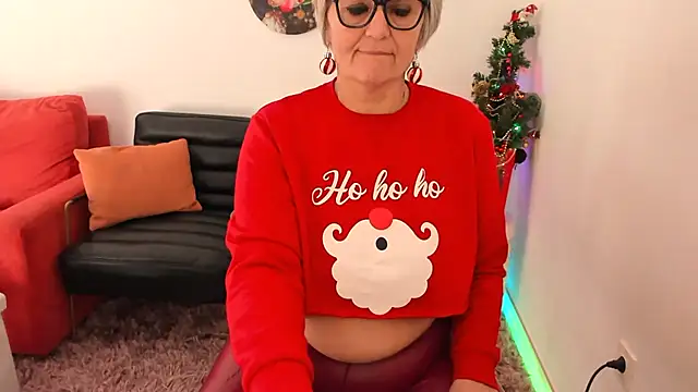 Milf-Ella online show from 12/22/25, 10:15