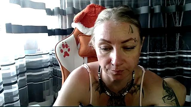 cold lollipop online show from 04/13/26, 07:01