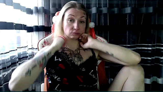 cold lollipop online show from 02/24/26, 06:36