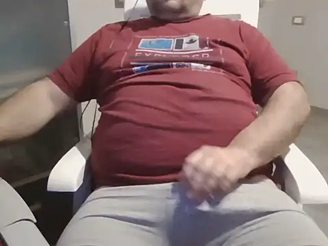 iron boy80 online show from 12/02/25, 09:49