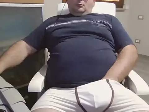 iron boy80 online show from 11/05/25, 02:42