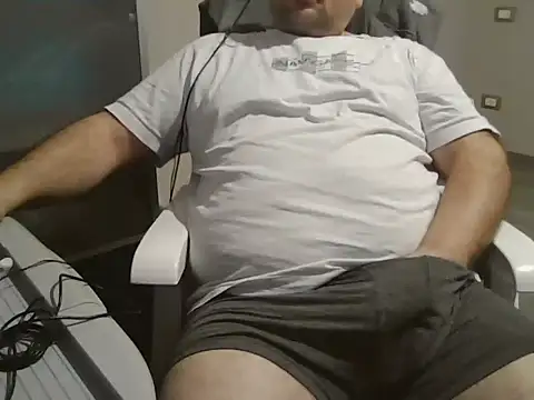 iron boy80 online show from 02/17/25, 09:46