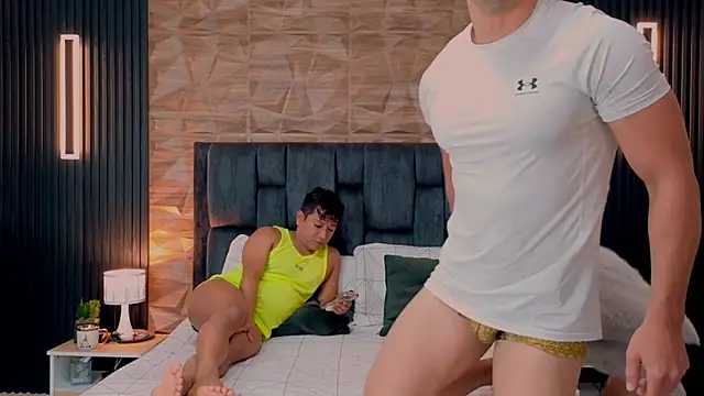 FelipeAndMarcello3 online show from 09/12/25, 02:06