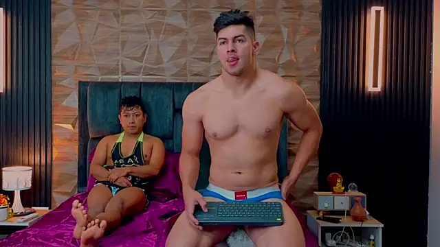 FelipeAndMarcello3 online show from 10/03/25, 02:18