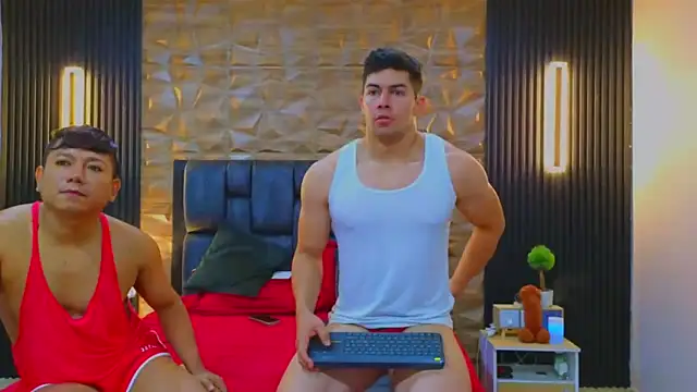 FelipeAndMarcello3 online show from 03/12/25, 02:56