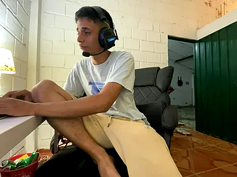 Max TheHorseDick online show from 09/25/25, 02:50