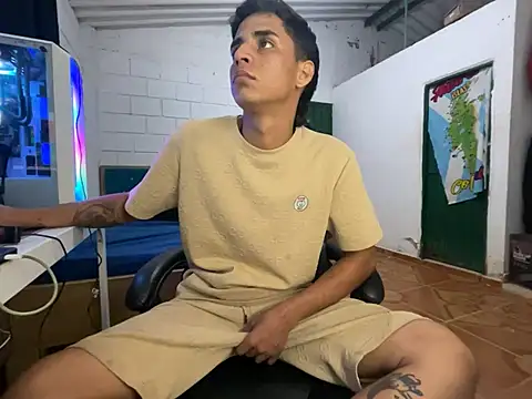 Max TheHorseDick online show from 04/14/26, 03:44